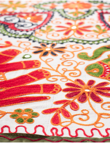 RTZ0302 – Rechteckiger bestickter Wandteppich...